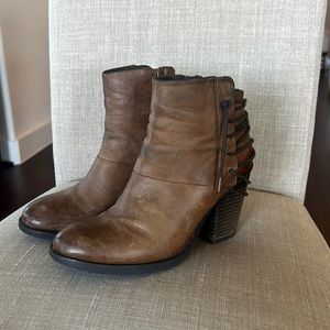 Steve Madden Brown Heeled Boots